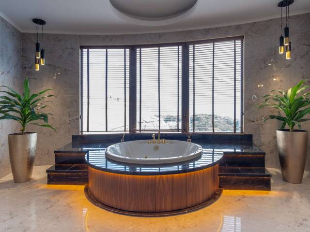 Banyo Dolabı